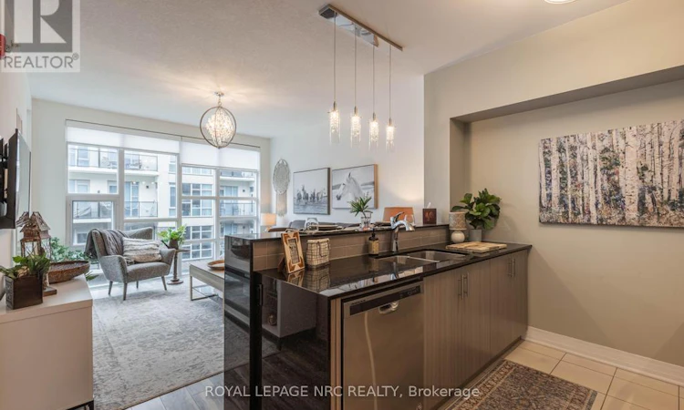 412-10 Concord Place