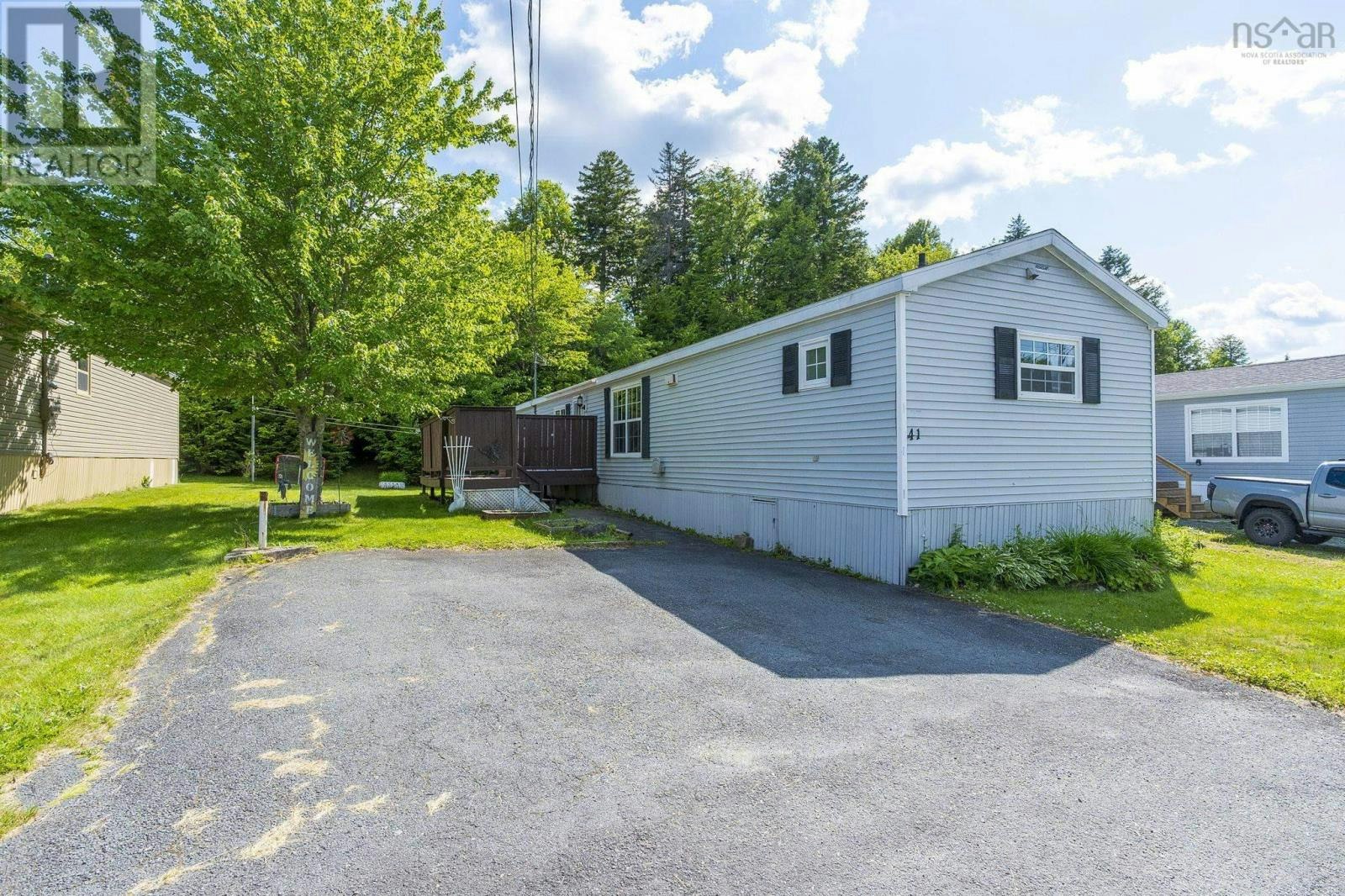 41 Mountain View Drive, Lake Echo, NS, B3E 1B6