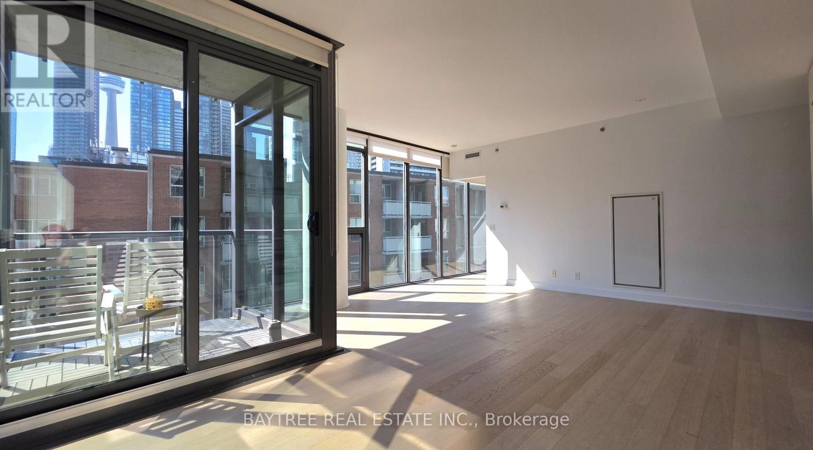 608-15 Beverley Street, Toronto, ON, M5T 0B3 - 3