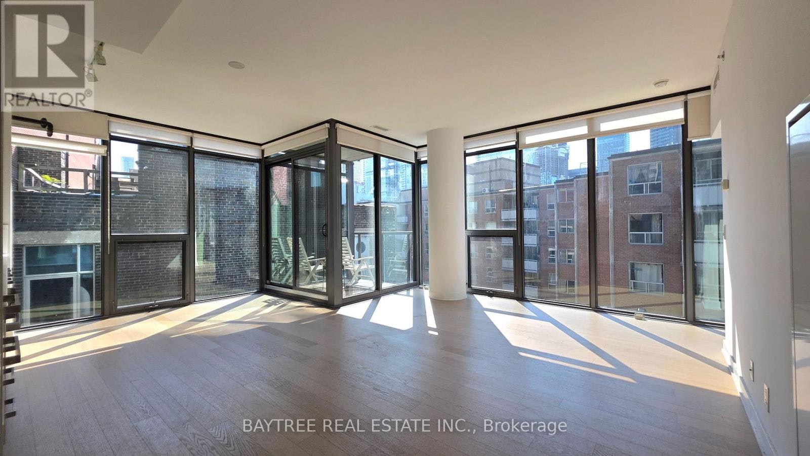 608-15 Beverley Street, Toronto, ON, M5T 0B3