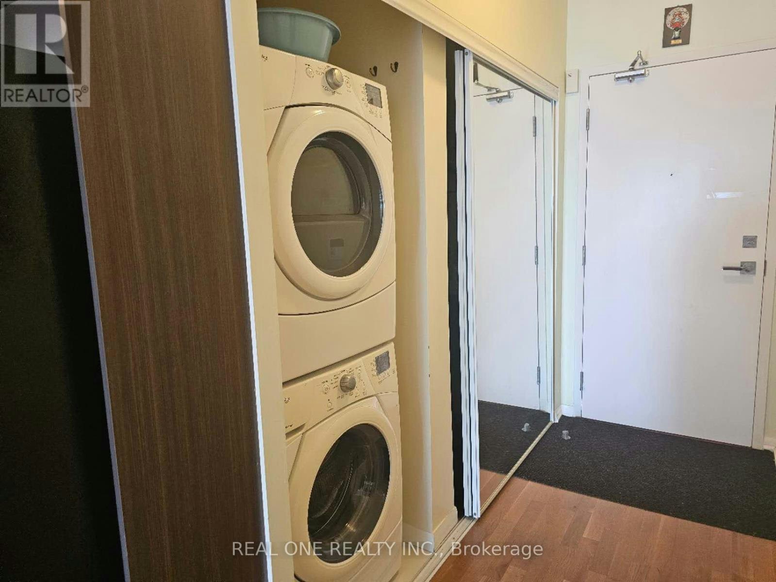 3703-832 Bay Street, Toronto, ON, M5S 1Z6 - 11