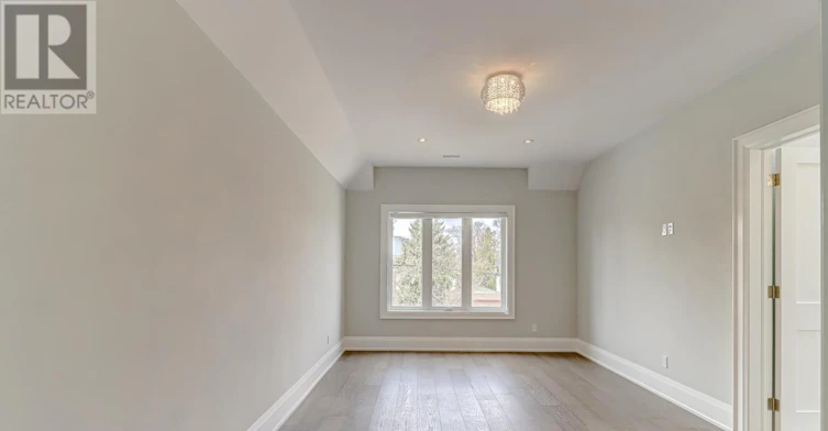 311 Churchill Avenue, Toronto, ON, M2R 1E6 - 26