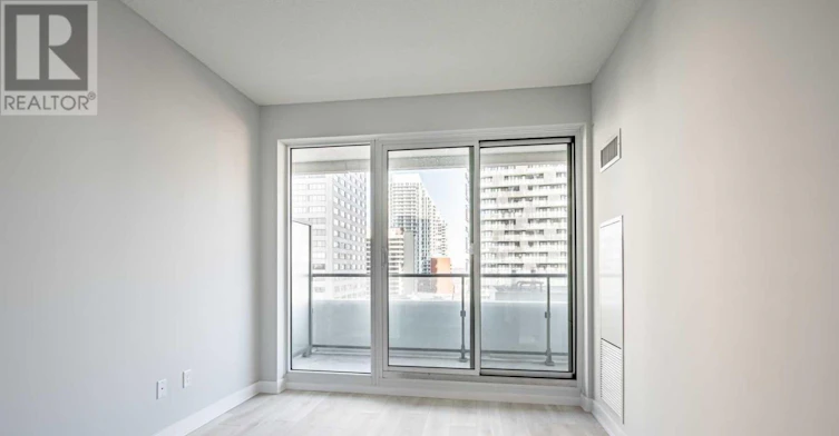 2710-2221 Yonge Street, Toronto, ON, M4S 2B4 - 5