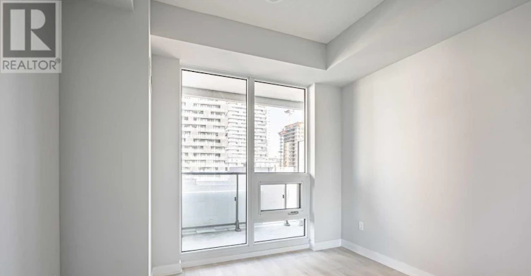 2710-2221 Yonge Street, Toronto, ON, M4S 2B4 - 11