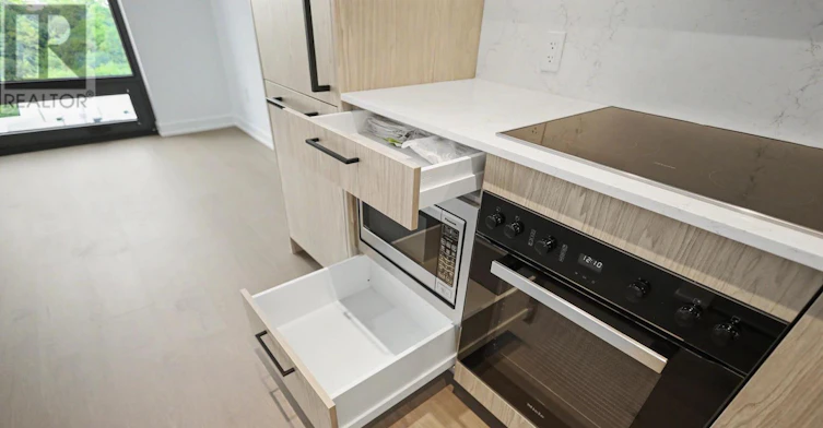 1508-91 Montclair Avenue, Toronto, ON, M5P 0B1 - 11