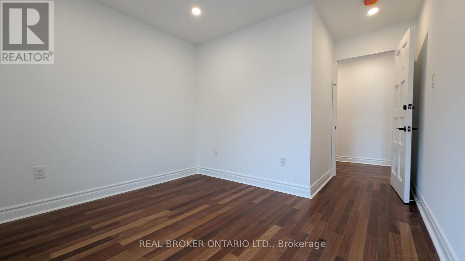 3-1150 Woodbine Avenue, Toronto, ON, M4C 4C9 - 10