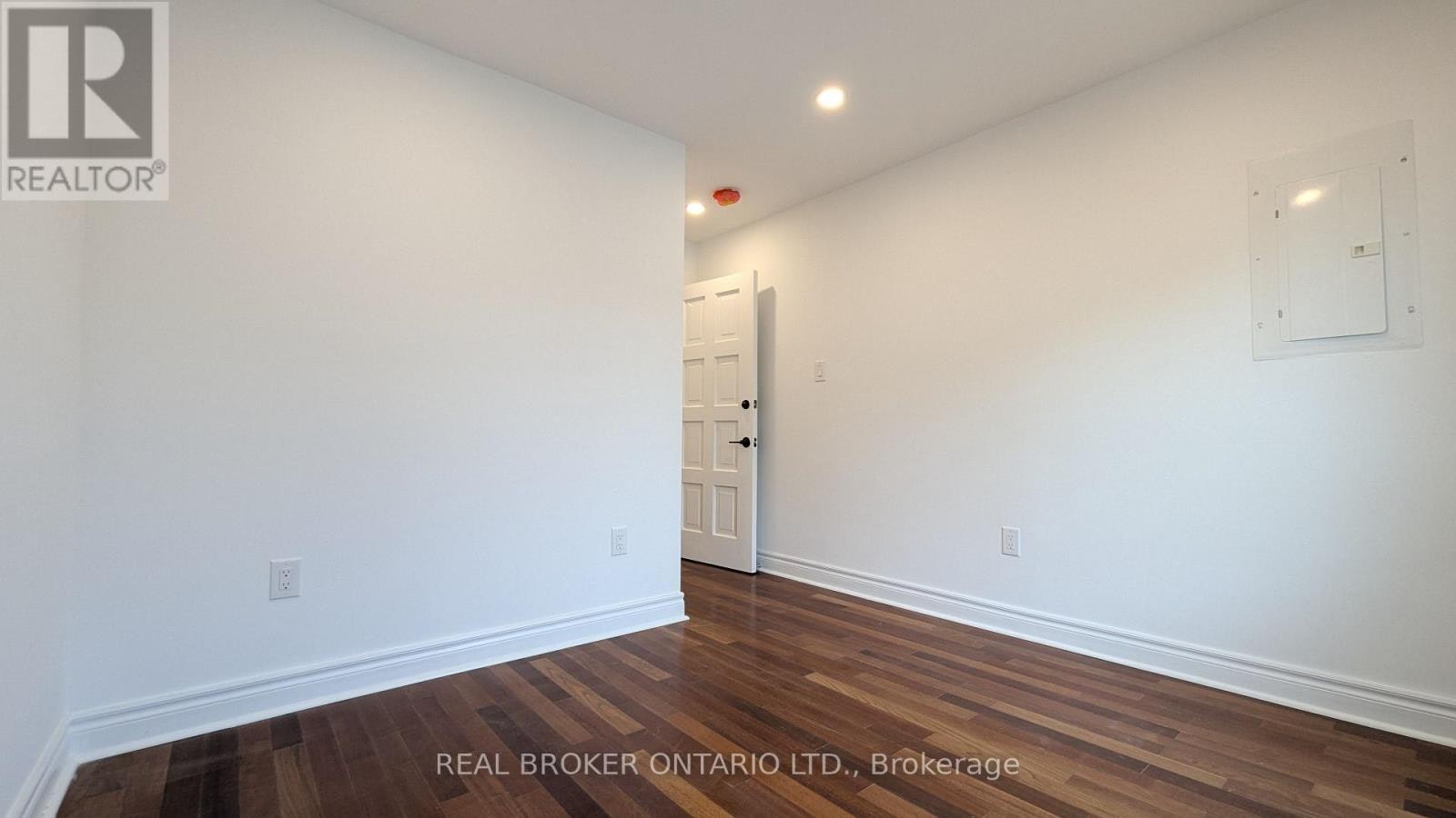 3-1150 Woodbine Avenue, Toronto, ON, M4C 4C9 - 9