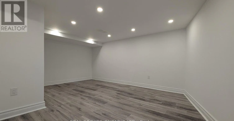 4-1150 Woodbine Avenue, Toronto, ON, M4C 4C9 - 6