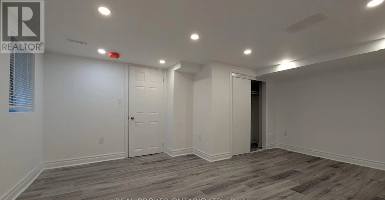 4-1150 Woodbine Avenue, Toronto, ON, M4C 4C9 - 7