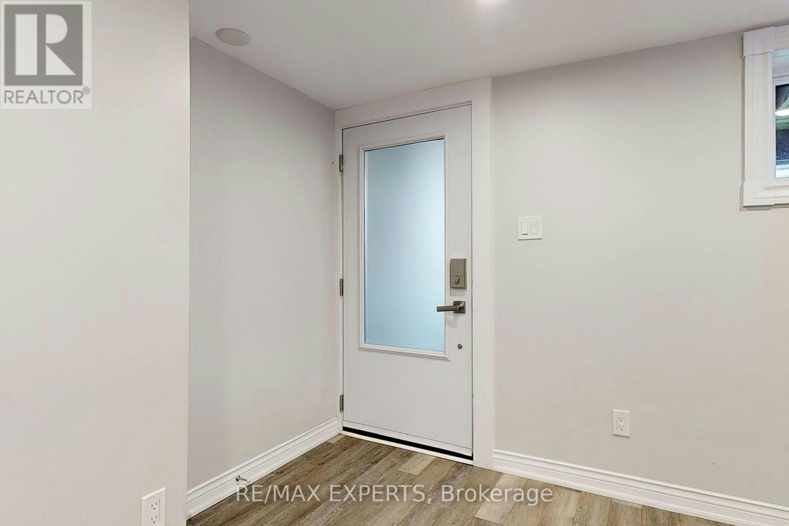 BSMT-39 Norval Street, Toronto, ON, M6N 3Z1 - 4