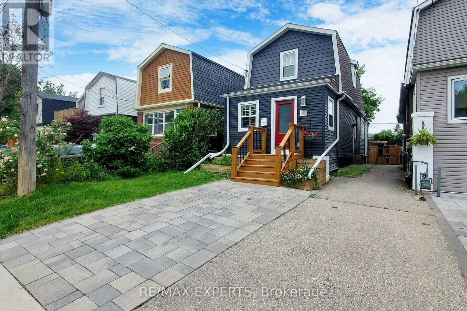 BSMT-39 Norval Street, Toronto, ON, M6N 3Z1 - 2
