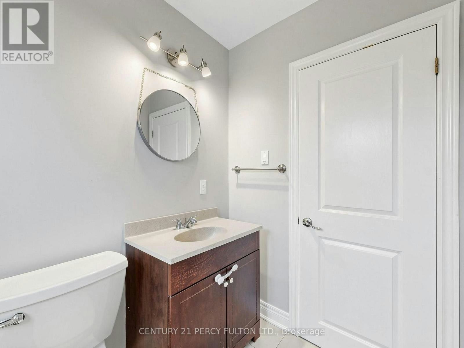 25 Kenwood Crescent, Hamilton, ON, L8T 1W3 - 25