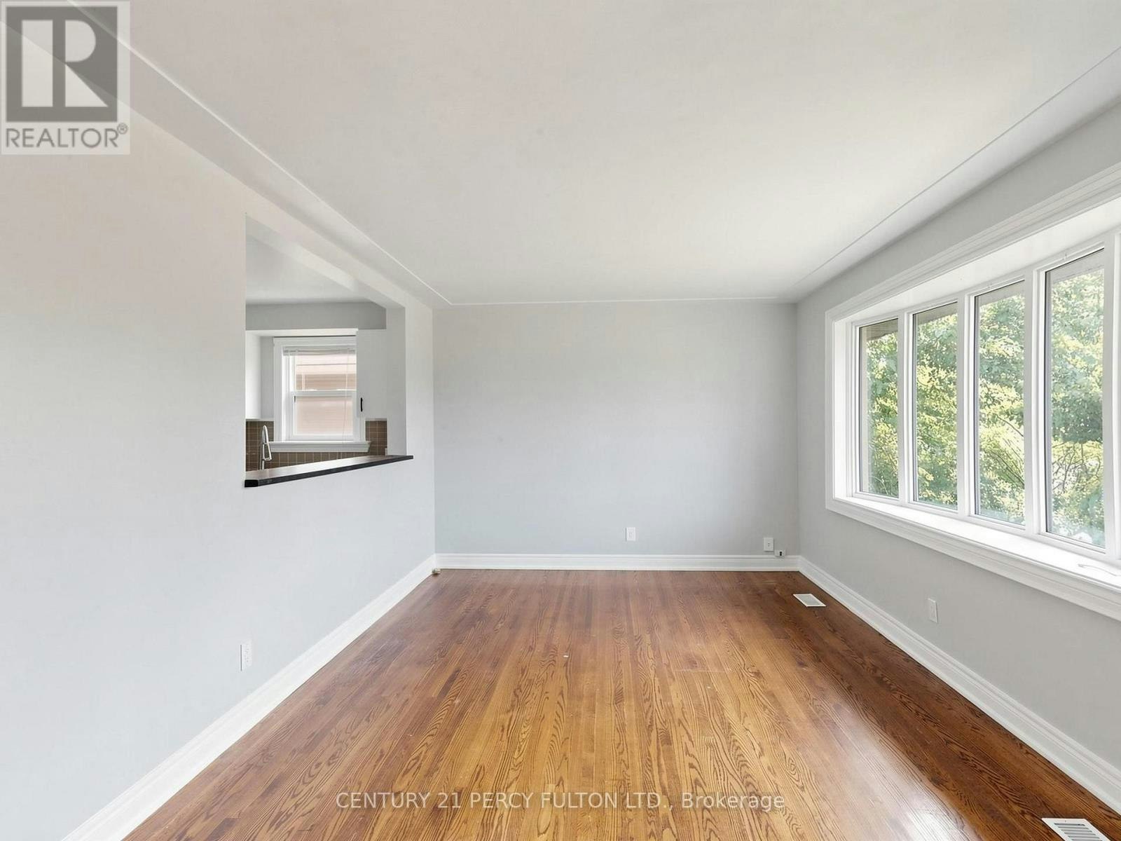 25 Kenwood Crescent, Hamilton, ON, L8T 1W3 - 3