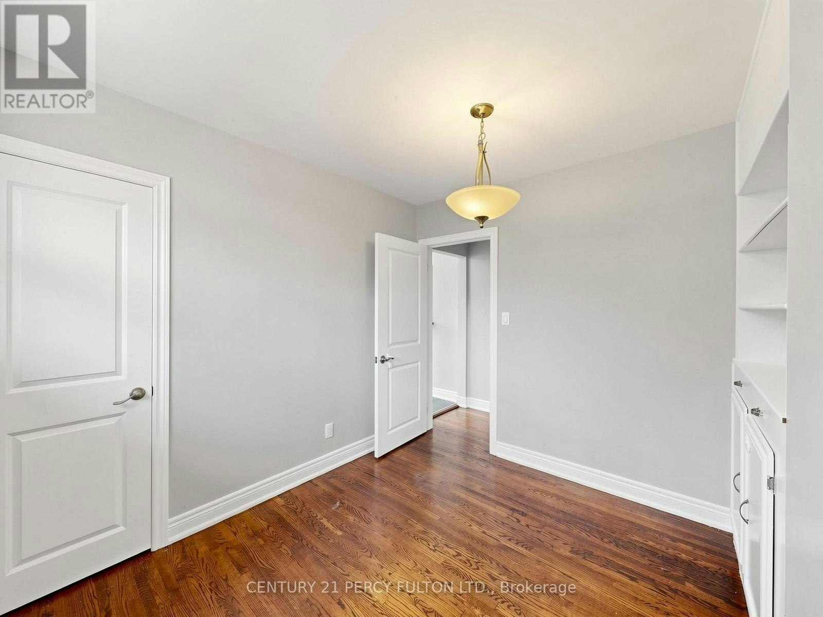 25 Kenwood Crescent, Hamilton, ON, L8T 1W3 - 24