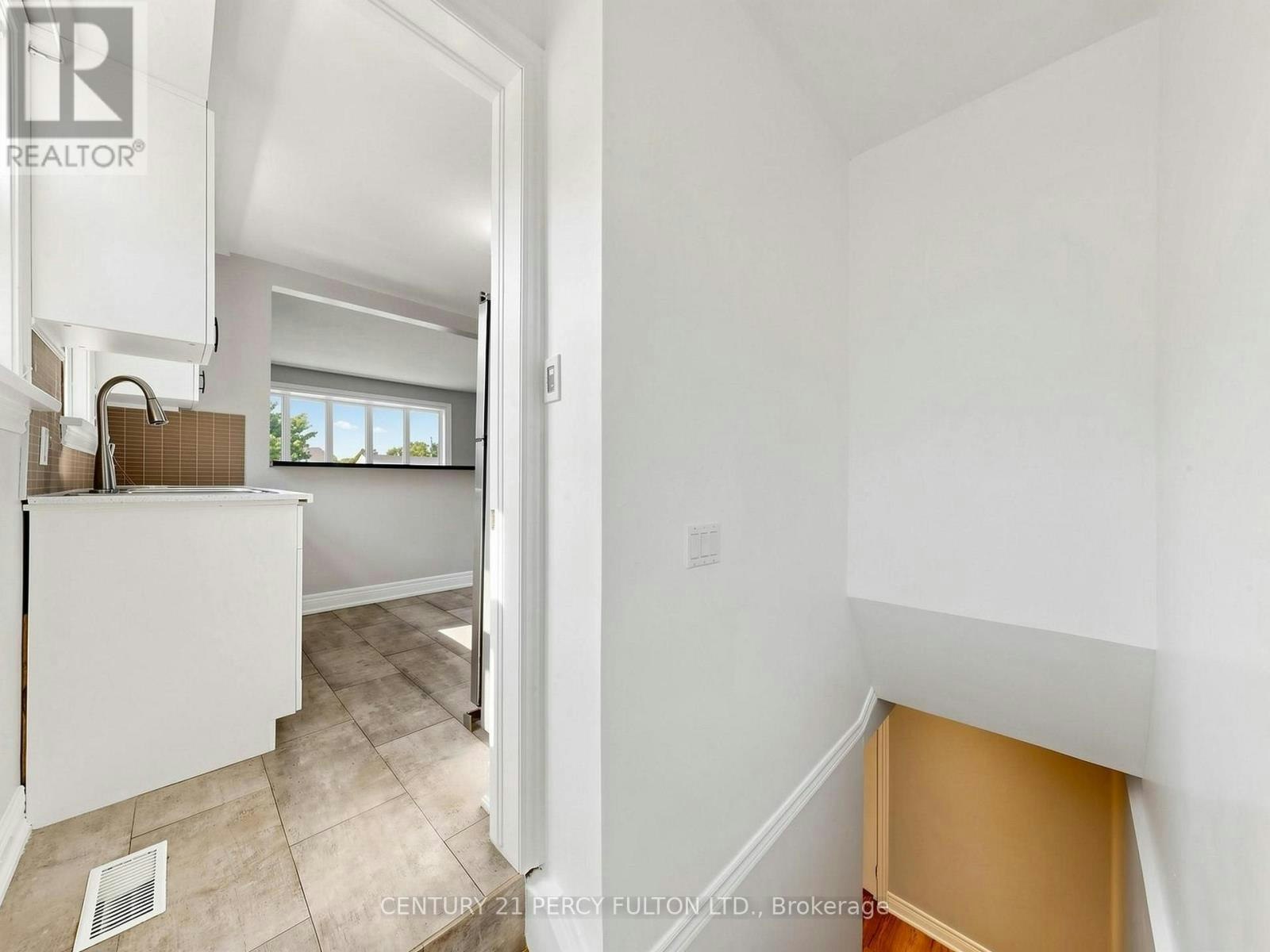 25 Kenwood Crescent, Hamilton, ON, L8T 1W3 - 28