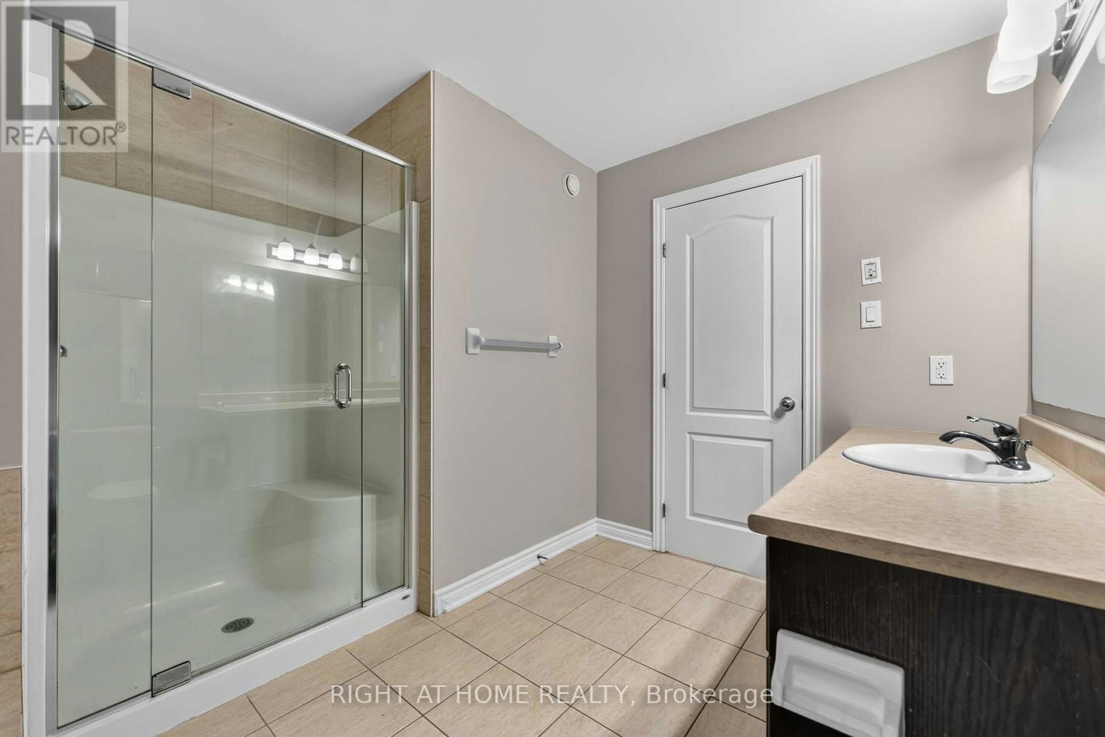 628 Moorpark Avenue, Ottawa, ON, K2M 0B6 - 11