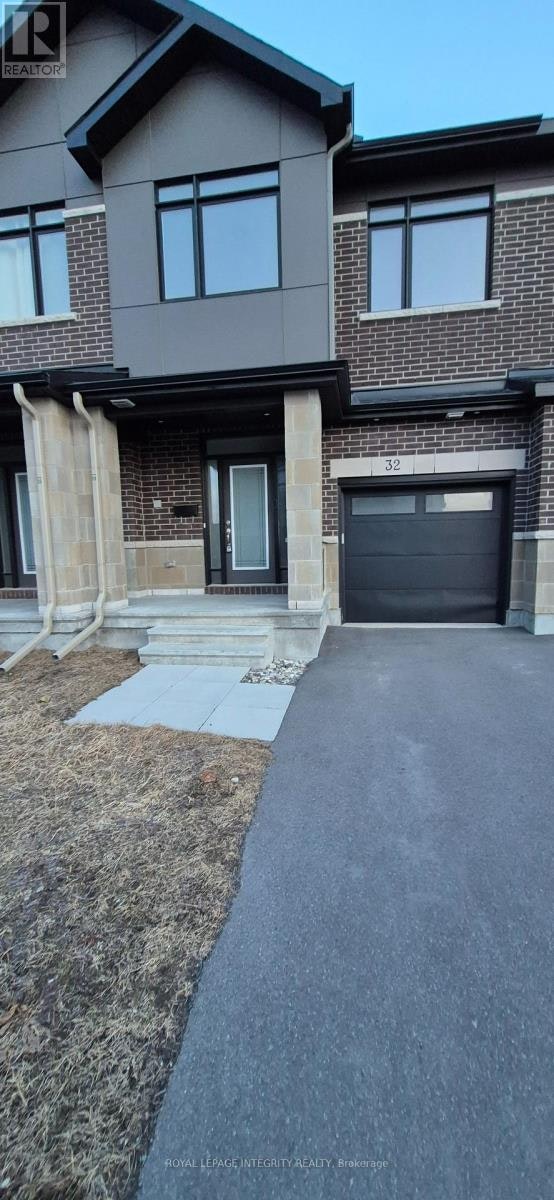 32 Overberg Way, Ottawa, ON, K2S 2S9 - 2