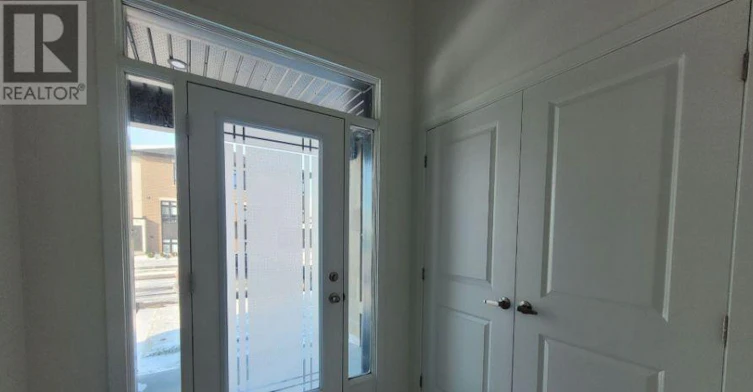 32 Overberg Way, Ottawa, ON, K2S 2S9 - 3