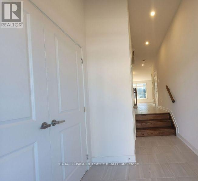 32 Overberg Way, Ottawa, ON, K2S 2S9 - 12