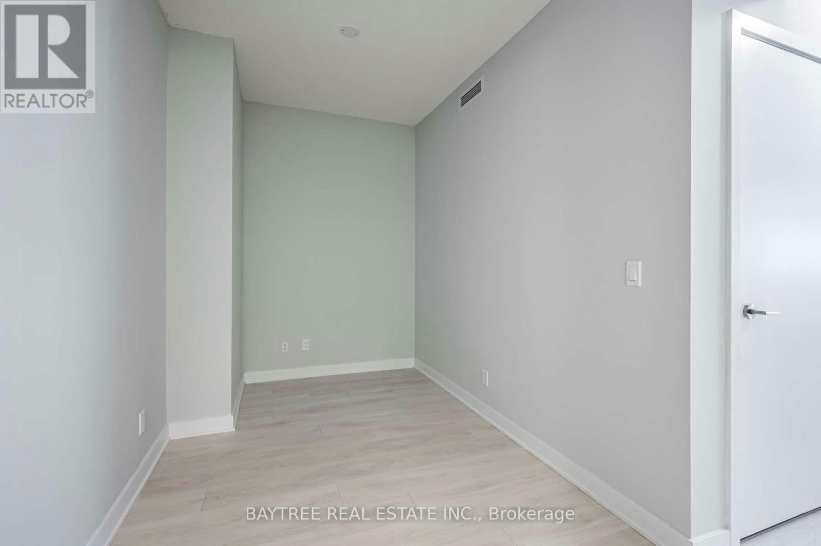 310-2221 Yonge Street, Toronto, ON, M4S 2B4 - 12