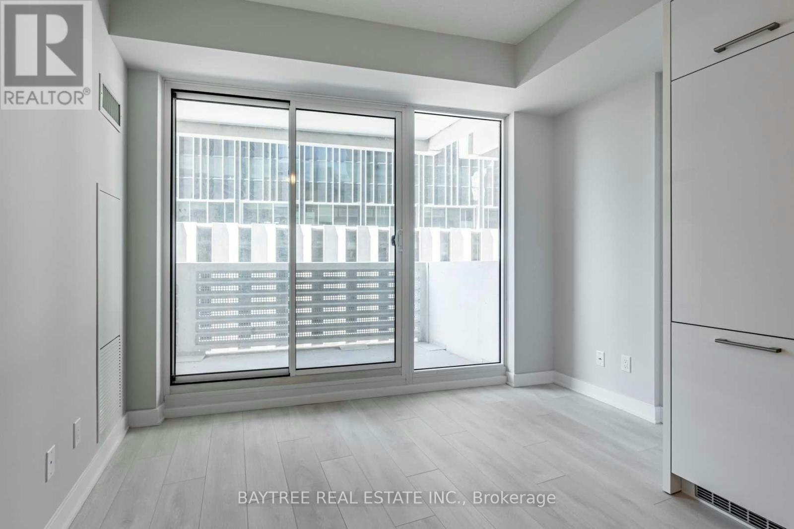 310-2221 Yonge Street, Toronto, ON, M4S 2B4 - 6