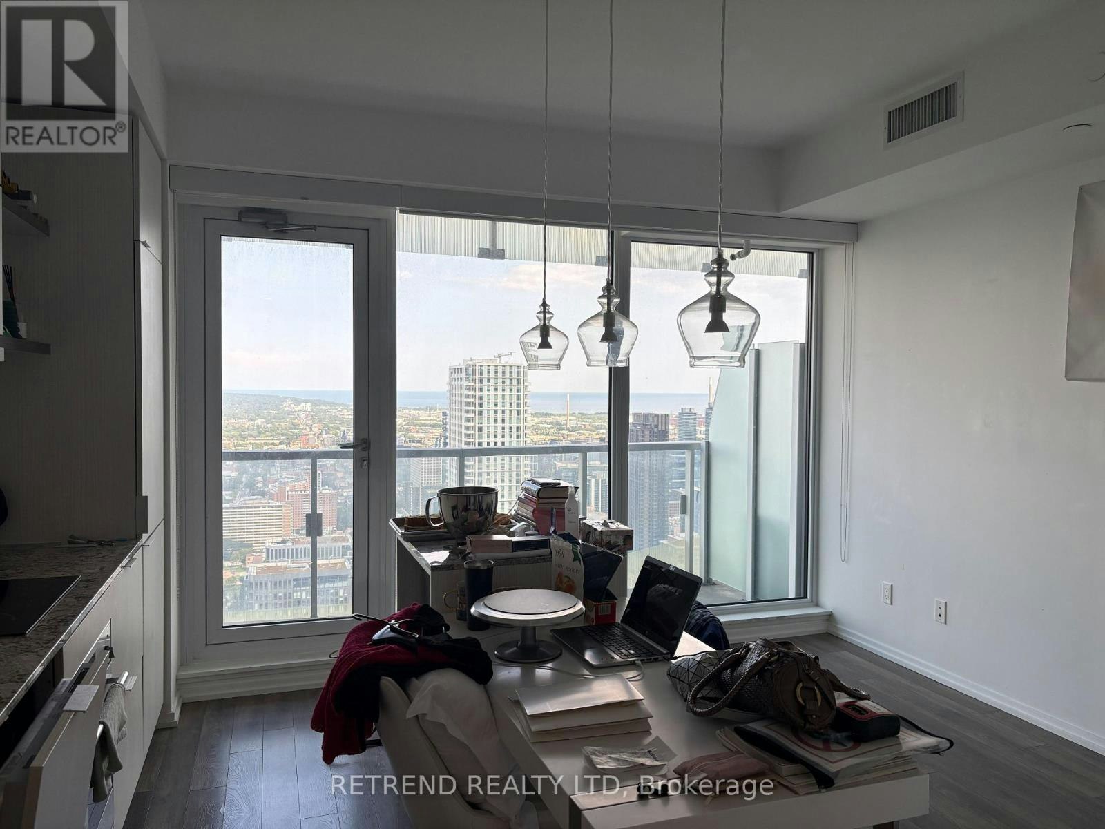 4704-197 Yonge Street, Toronto, ON, M5B 0C1 - 15