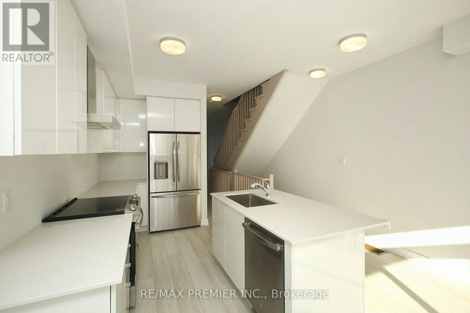 128 Brockley Drive, Toronto, ON, M1P 0G3 - 12