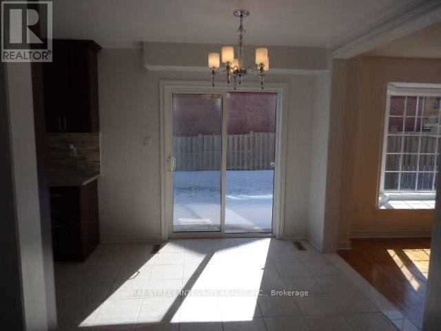 198 Dean Burton Lane, Newmarket, ON, L3X 3C4 - 12