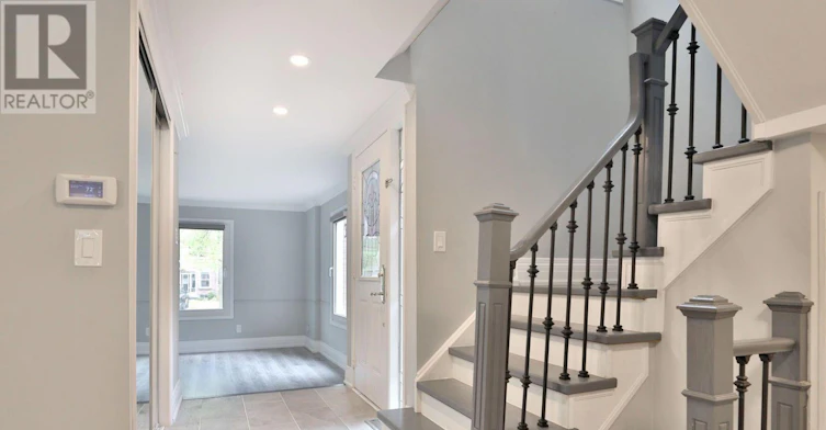 1021 Runnymead Crescent, Oakville, ON, L6M 1C5 - 3