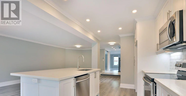 1021 Runnymead Crescent, Oakville, ON, L6M 1C5 - 10