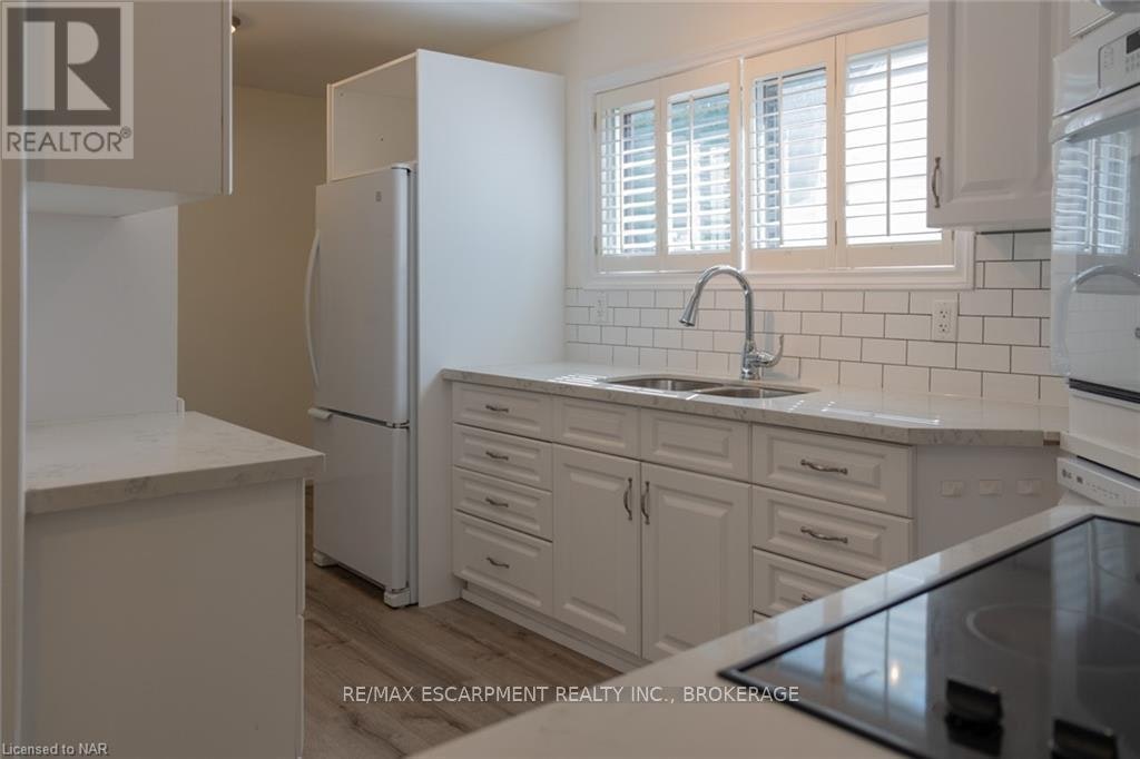 UPPER-359 Queensdale Avenue E, Hamilton, ON, L9A 1L5 - 2