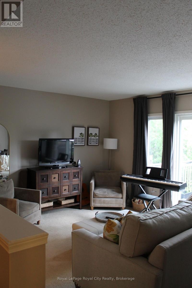 41-151 Clairfields Drive E, Guelph, ON, N1L 1P5 - 3