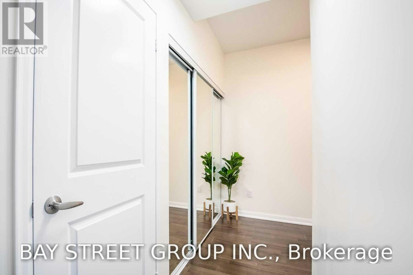 1801-628 Fleet Street, Toronto, ON, M5V 1A8 - 6