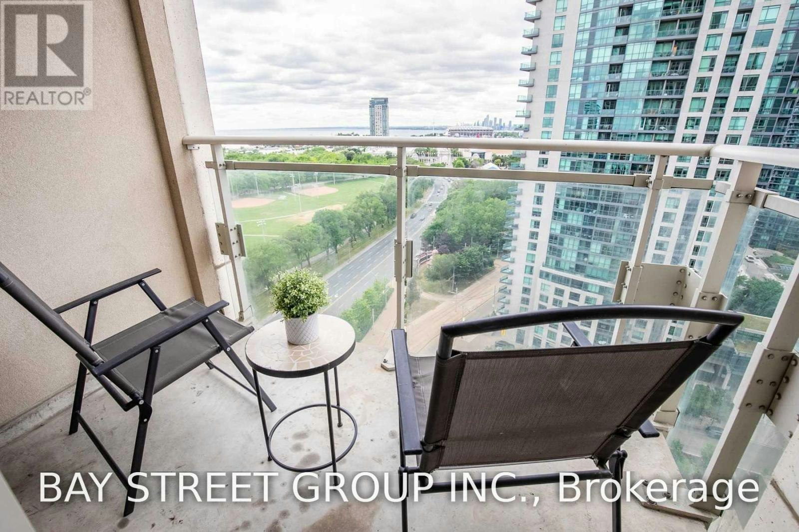 1801-628 Fleet Street, Toronto, ON, M5V 1A8 - 24