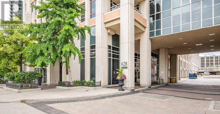 1801-628 Fleet Street, Toronto, ON, M5V 1A8 - 2