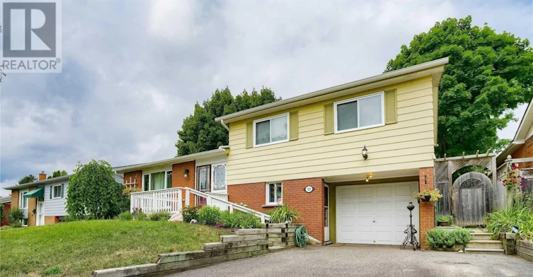 MAIN-120 Parkway Avenue, Markham, ON, L3P 2H3 - 2