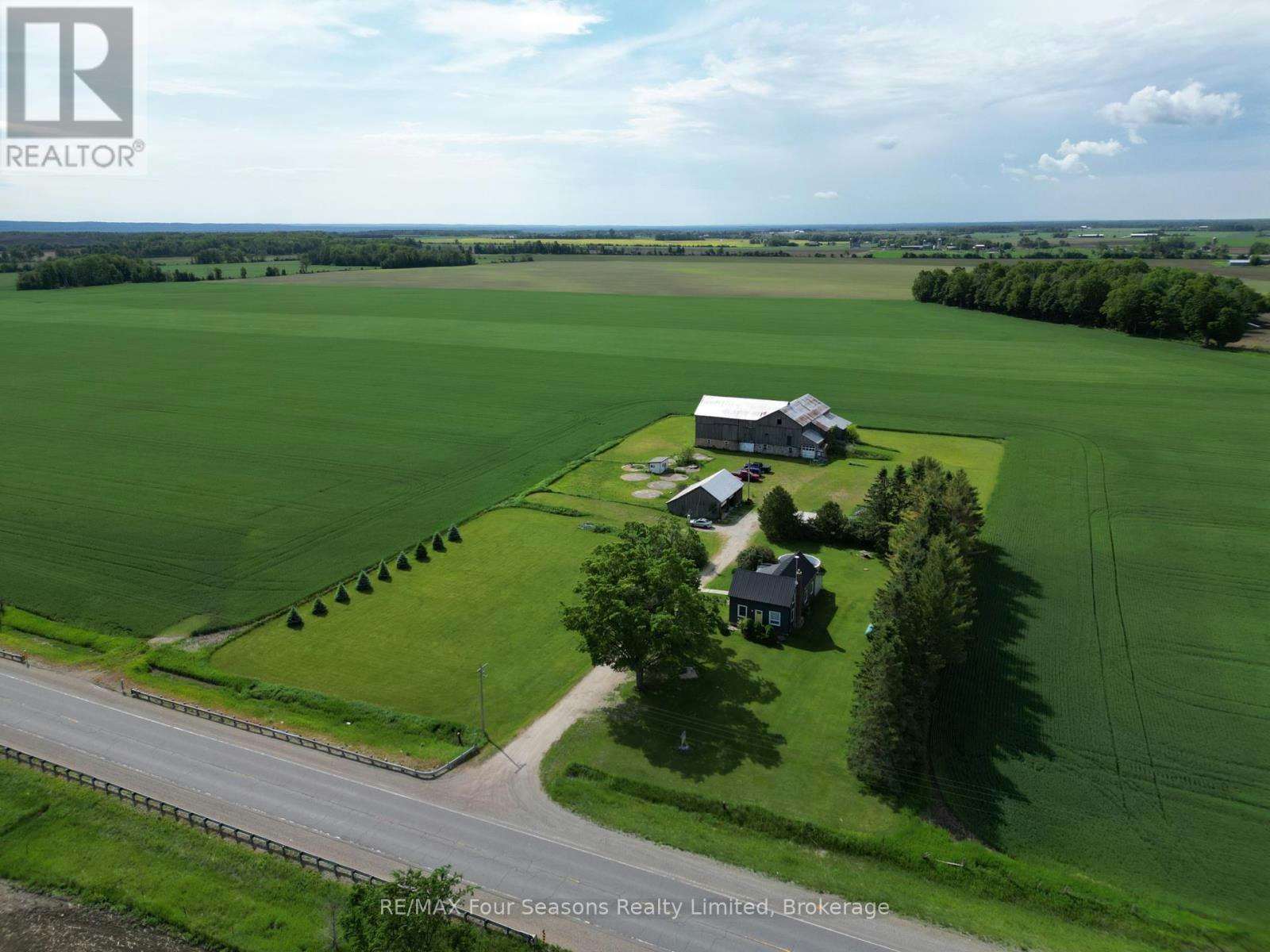 5803 26 Highway, Clearview, ON, L0M 1S0