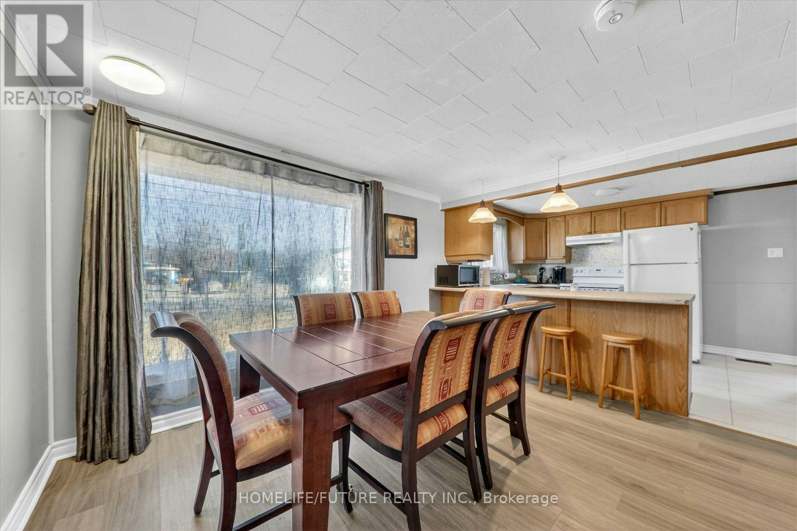 1200 Mosley Street, Wasaga Beach, ON, L9Z 2E7 - 9