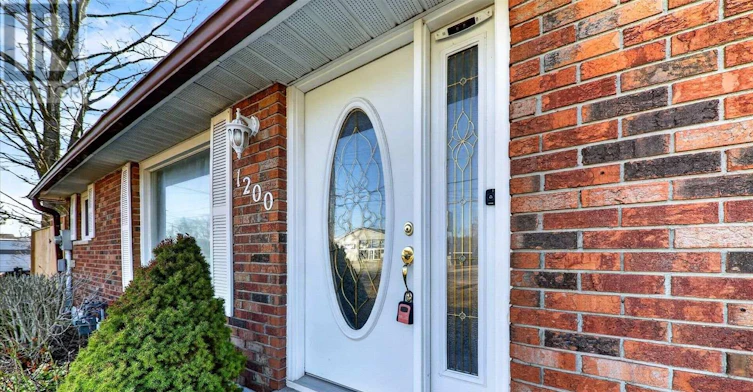 1200 Mosley Street, Wasaga Beach, ON, L9Z 2E7 - 7
