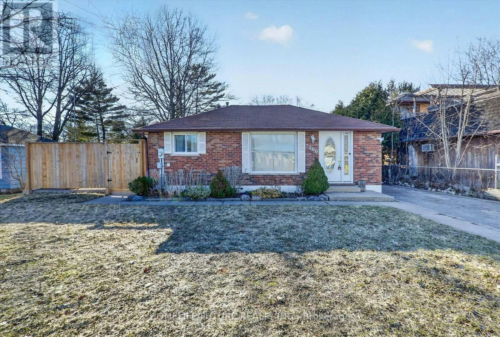 1200 Mosley Street, Wasaga Beach, ON, L9Z 2E7 - 3