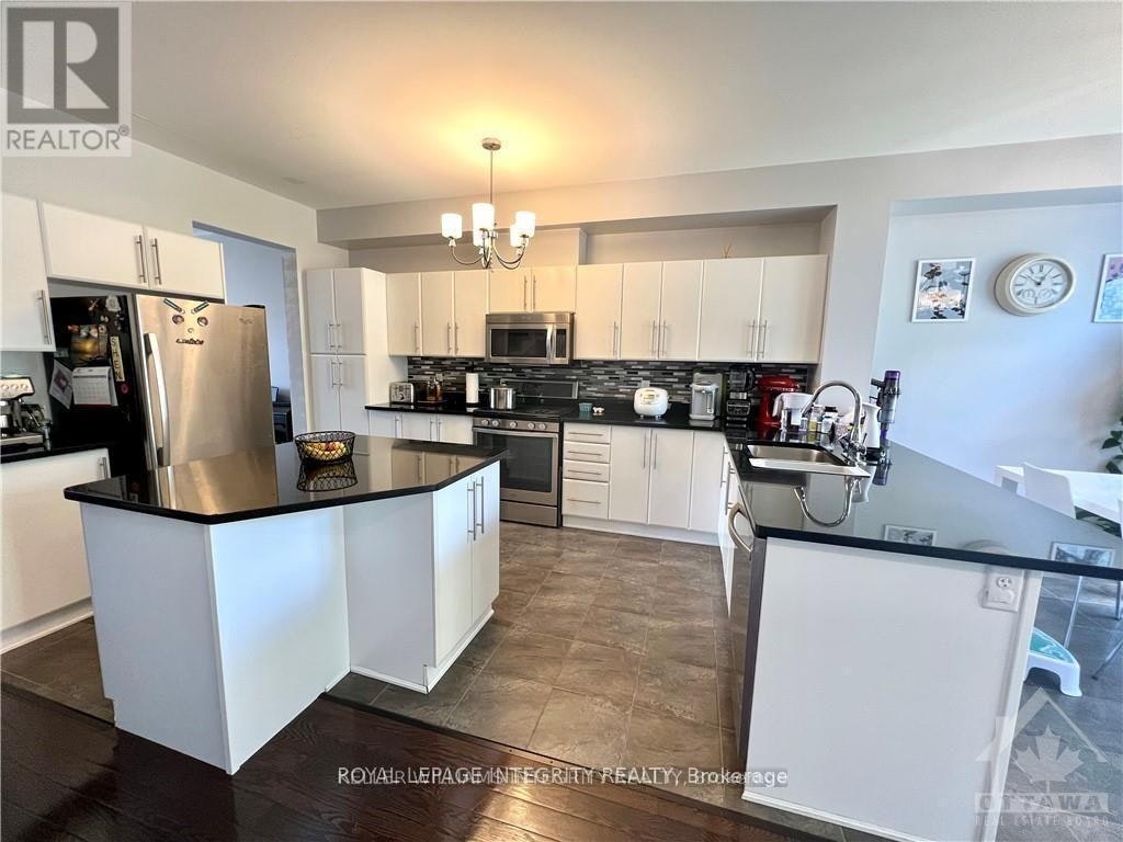140 Battersea Crescent, Ottawa, ON, K2T 0C5 - 5