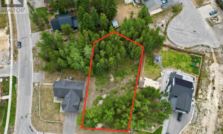 1505 Quartz Crescent