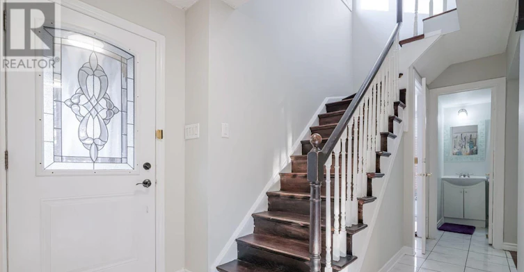 MAIN & 2ND FLR-47 Carisbrooke Square, Toronto, ON, M1B 4M5 - 4