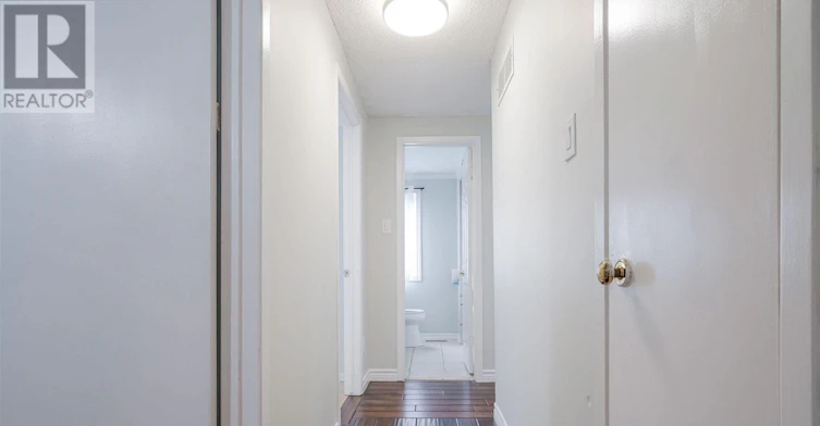 MAIN & 2ND FLR-47 Carisbrooke Square, Toronto, ON, M1B 4M5 - 32