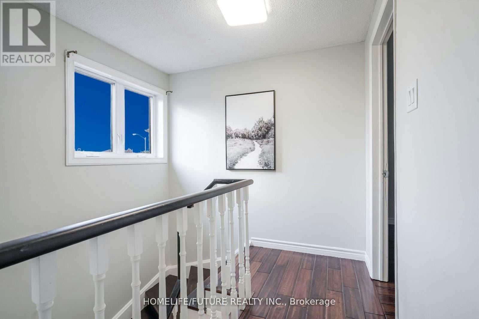 MAIN & 2ND FLR-47 Carisbrooke Square, Toronto, ON, M1B 4M5 - 34