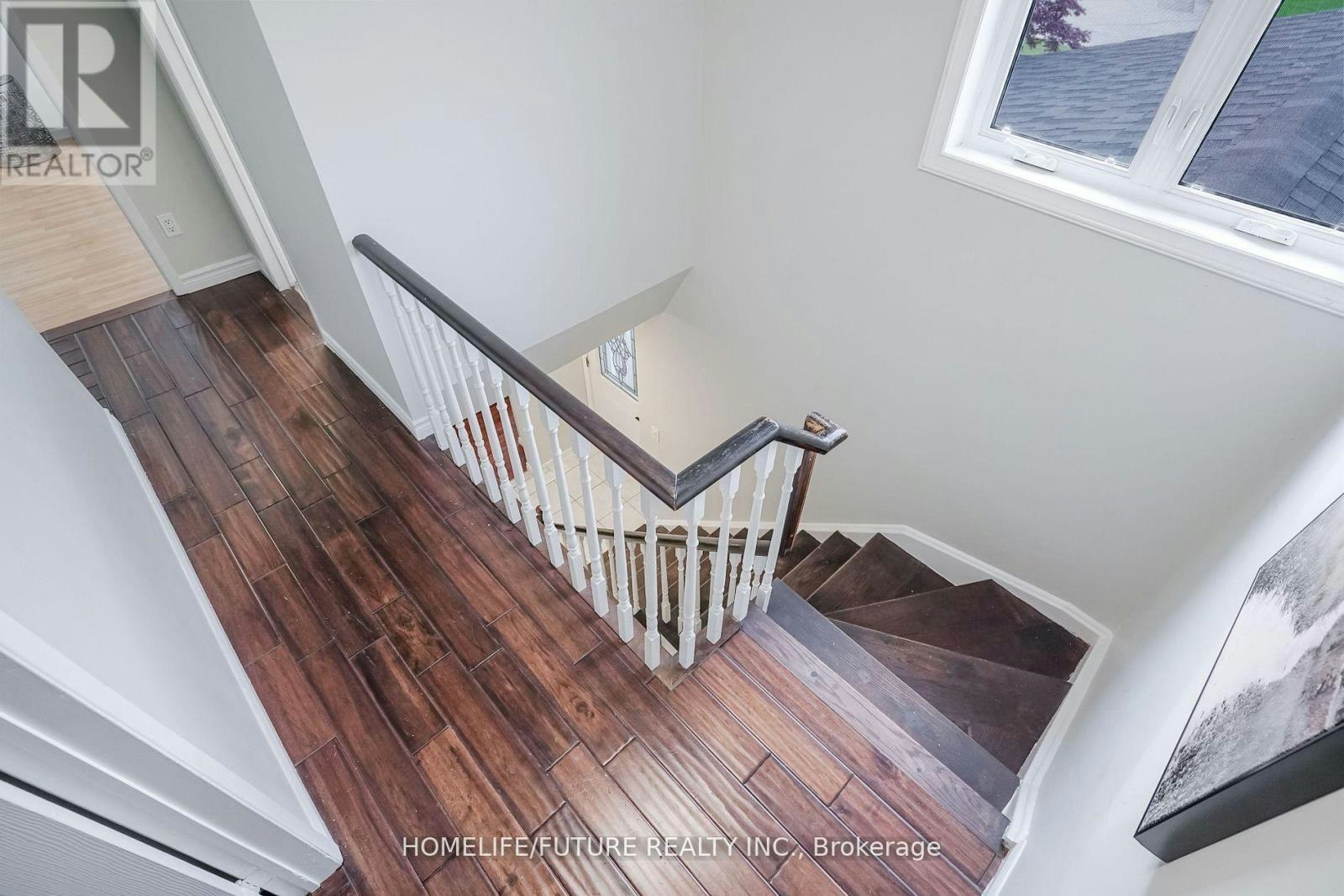 MAIN & 2ND FLR-47 Carisbrooke Square, Toronto, ON, M1B 4M5 - 35