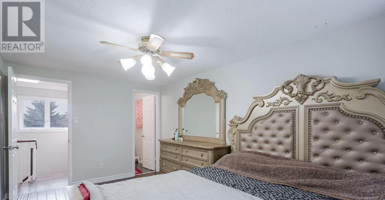 MAIN & 2ND FLR-47 Carisbrooke Square, Toronto, ON, M1B 4M5 - 25