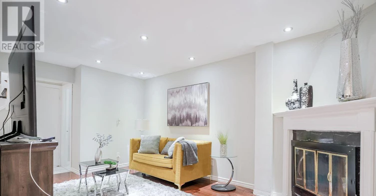 MAIN & 2ND FLR-47 Carisbrooke Square, Toronto, ON, M1B 4M5 - 18