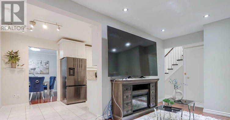 MAIN & 2ND FLR-47 Carisbrooke Square, Toronto, ON, M1B 4M5 - 21