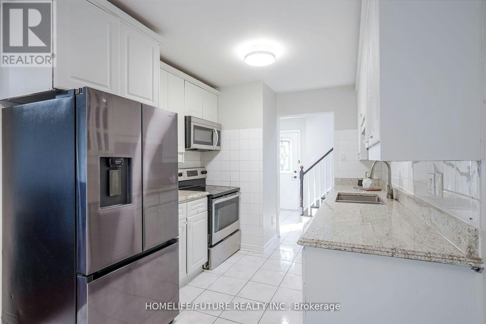 MAIN & 2ND FLR-47 Carisbrooke Square, Toronto, ON, M1B 4M5 - 12